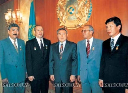 President Nursultan Nazarbayev with awarded heads of international consortium
Kazakhstancaspiyshelf