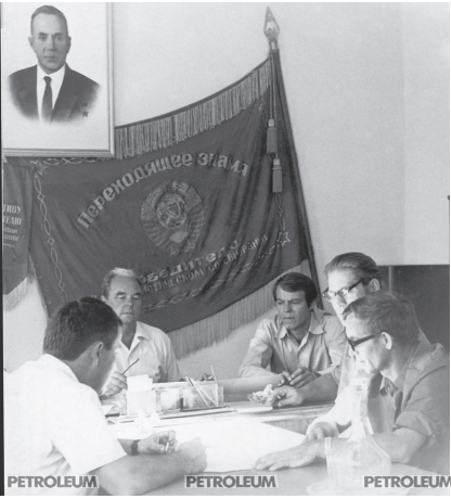 Briefing meeting at Guryev Pumping Station: V.M.Schelochilin (Head of PS),
F.A.Mamonov (Mechanical Engineer) and other employees, 1970s.
