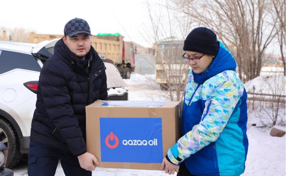Новый год для всех: Qazaq Oil дарит подарки тысяче нуждающихся семей столицы